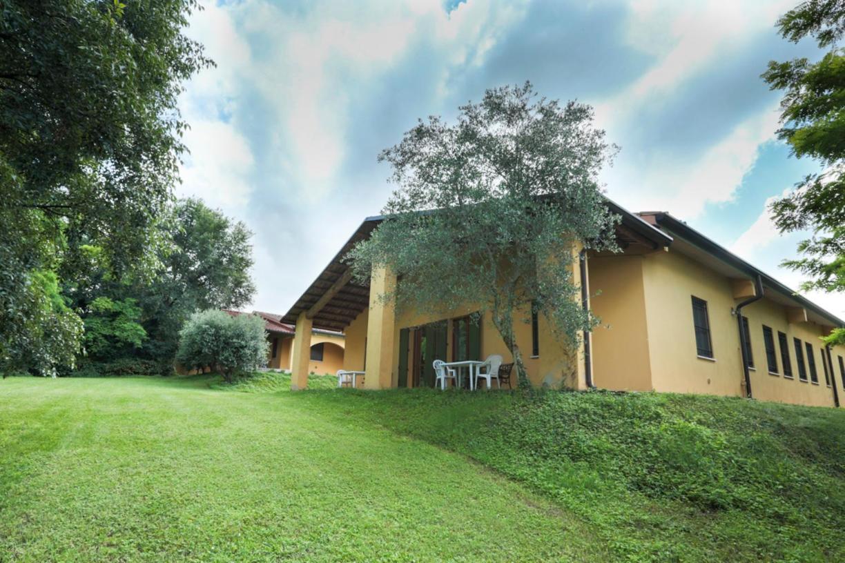 Agriturismo Case In Collina Volta Mantovana Eksteriør billede