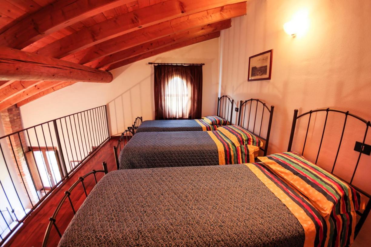Agriturismo Case In Collina Volta Mantovana Eksteriør billede